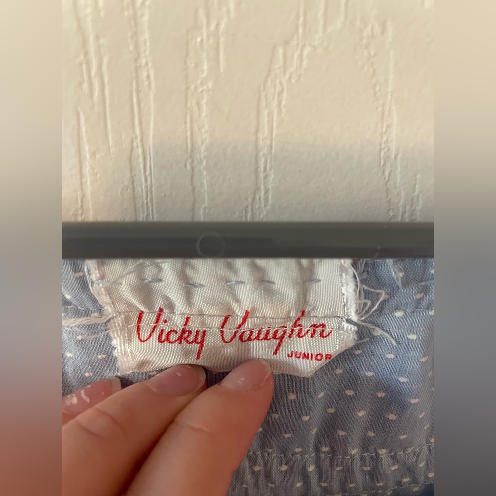 Vicky Vaughn Vintage Dress - Picture 4 of 11